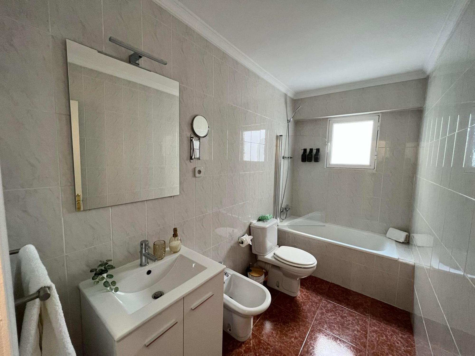 Gran Apartamento Con Parking Gratis Centro De Málaga Dış mekan fotoğraf